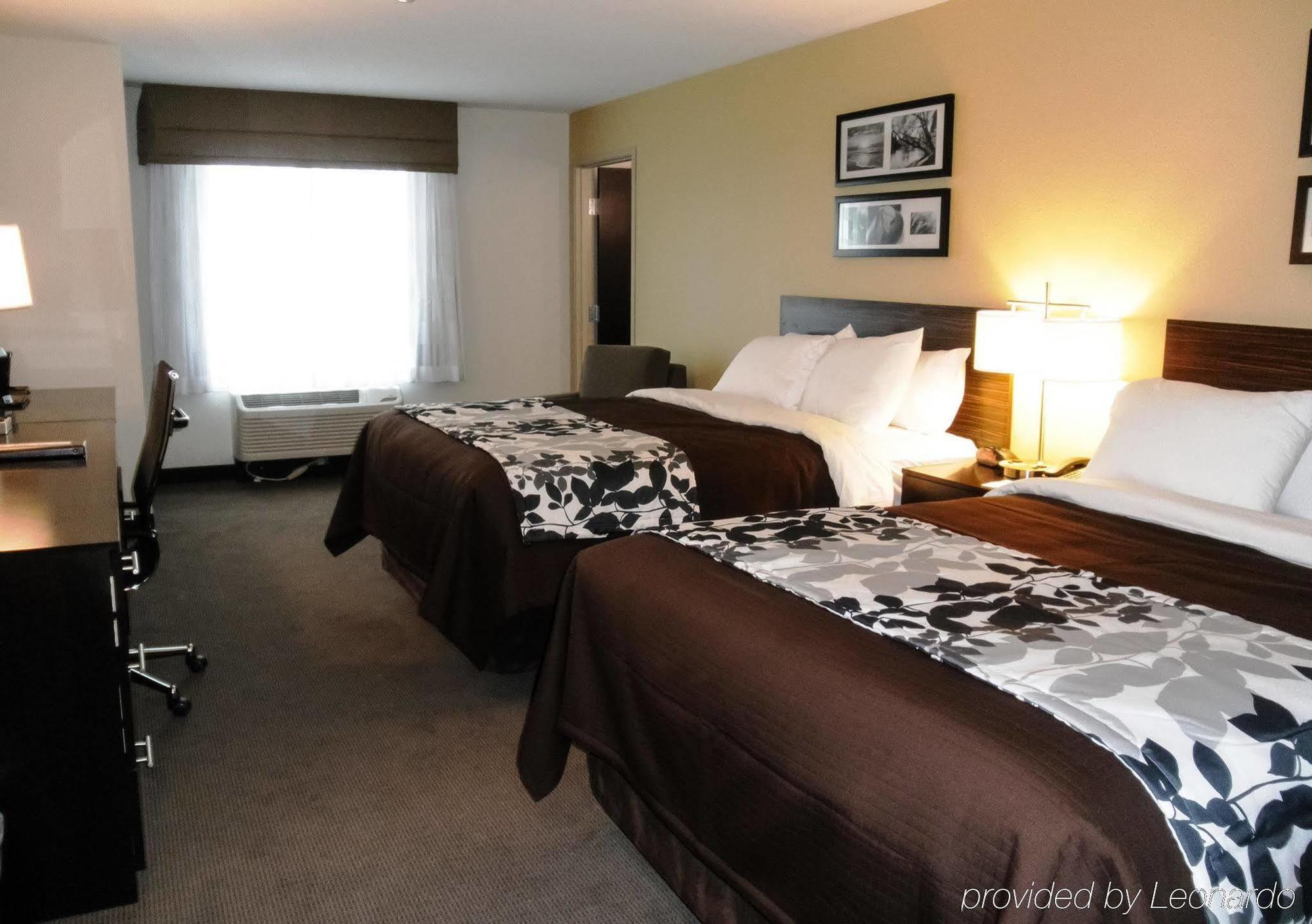 Sleep Inn & Suites Пуулър Екстериор снимка